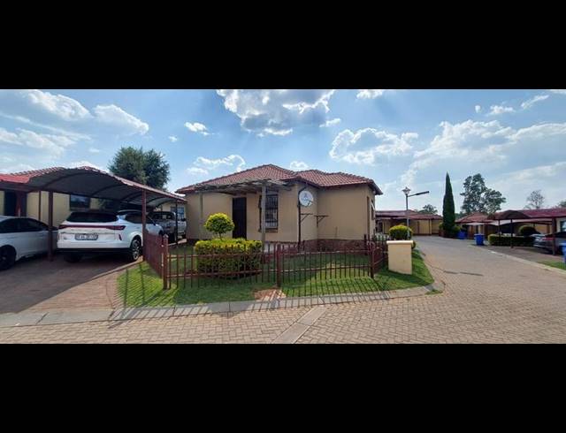 3 BEDROOM HOUSE FOR SALE IN HEATHERVIEW